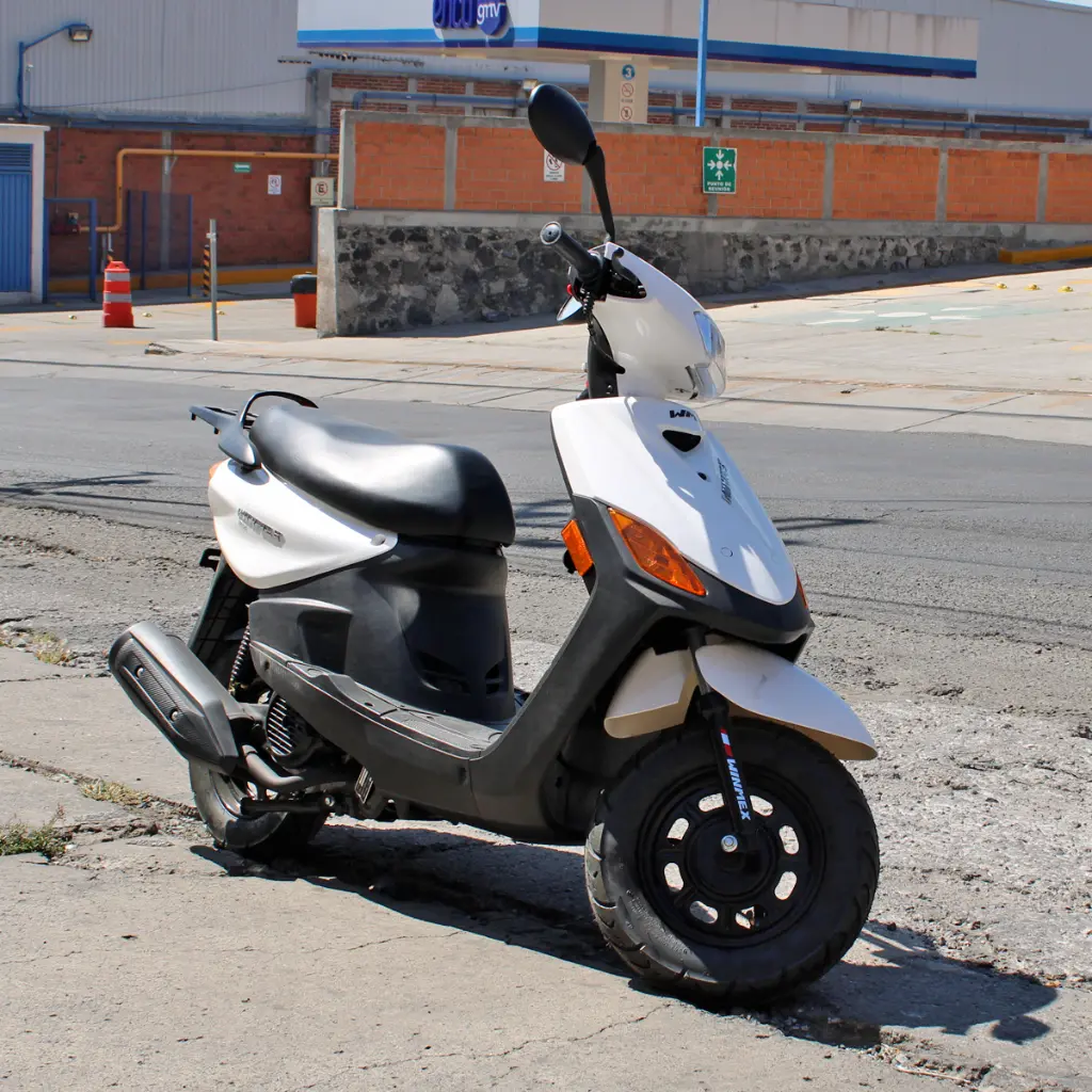 zk125_EXTERIOR1.webp